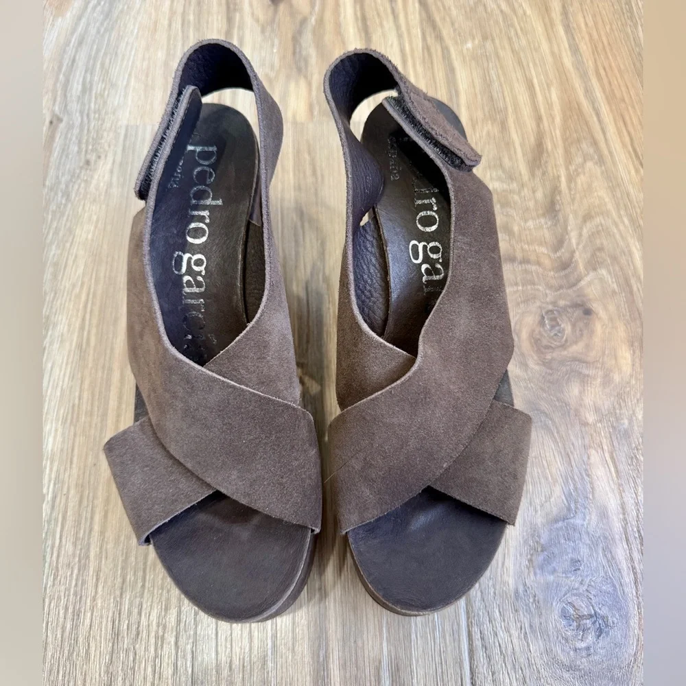 Pedro Garcia Brown Suede Platform Wedge Sandals Size 6.5B